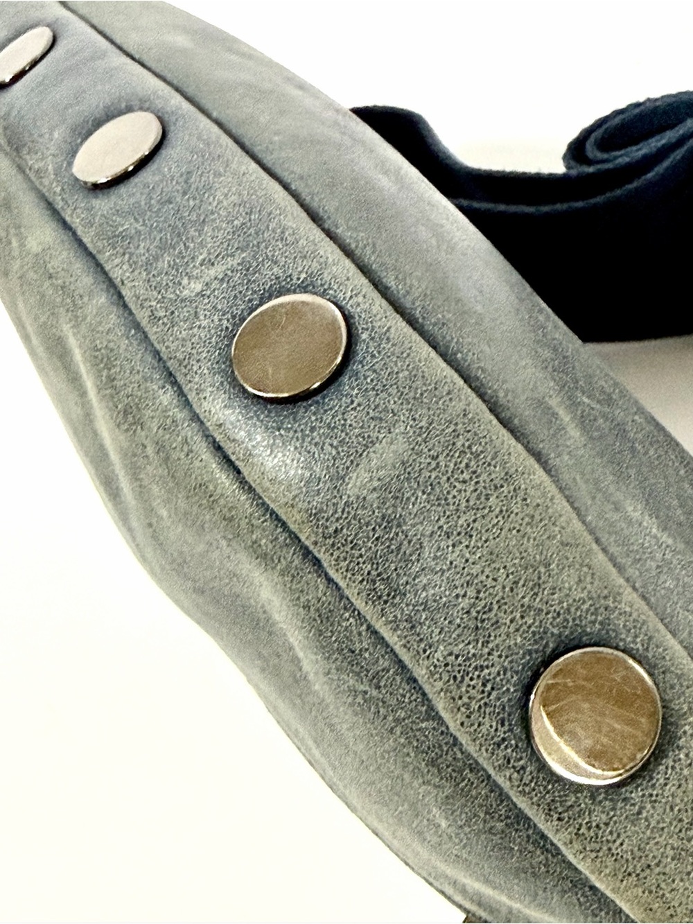 Hammitt Charles LgCrossbody Bag In Distressed Washed Slate Blue Leather/Gunmetal - Picture 9 of 14